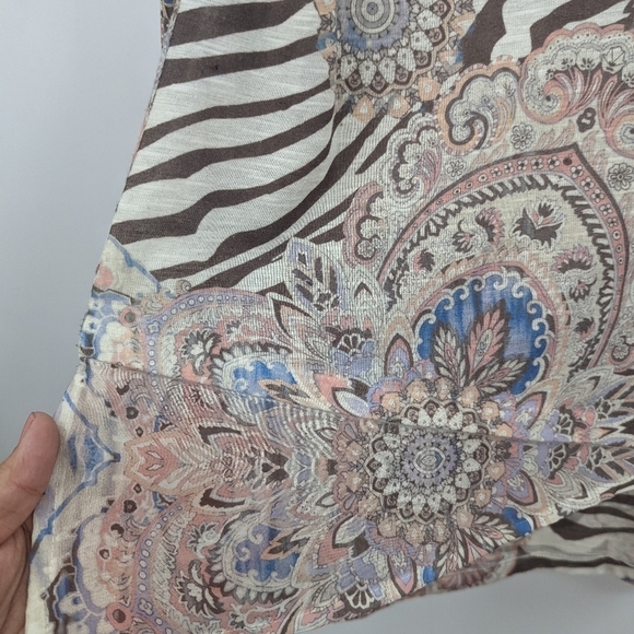 CHICO'S Roll Tab Top - Picture 3 of 7